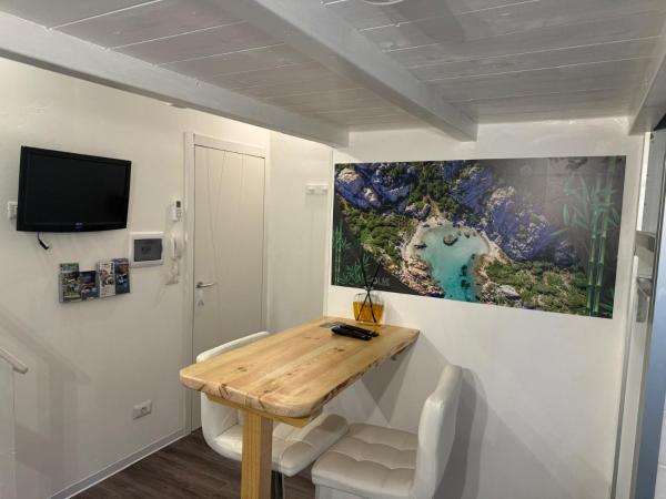写真にはアルゲーロ市にあるLime Apartments - BAMBOOが写っています。