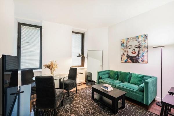 Sleek 1-Bedroom in the Financial Dsitrict, New York