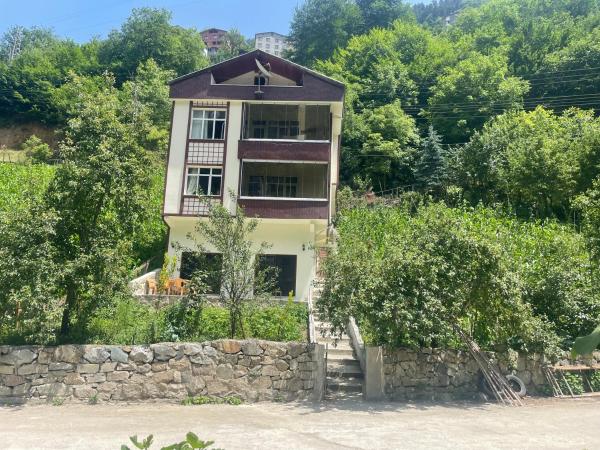 Uzungöl Nehir Kenarında Doğa Içinde Merkezi Konumda 2 Yatak Odalı Lüks Daire - Trabzon