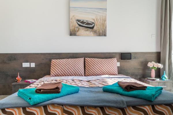 New 3 Bdr 2 Bth Apartment Terrace In Bugibba - Malta
