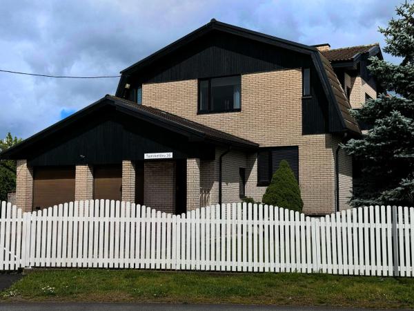 På bilden syns objektet Tammetõru Villa som ligger i staden Tartu.