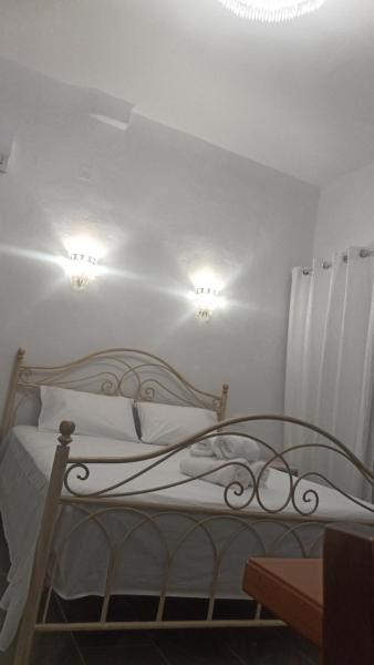 Photo 6 : Ξενοιασιά