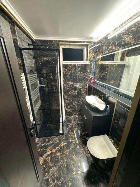 A la foto es mostra l'objecte Apartament cu 4 camere renovat situat a la ciutat de Constanţa.