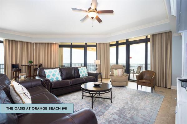 写真にはRomar Beach市にあるThe Oasis at Orange Beach 1911 by Liquid Lifeが写っています。