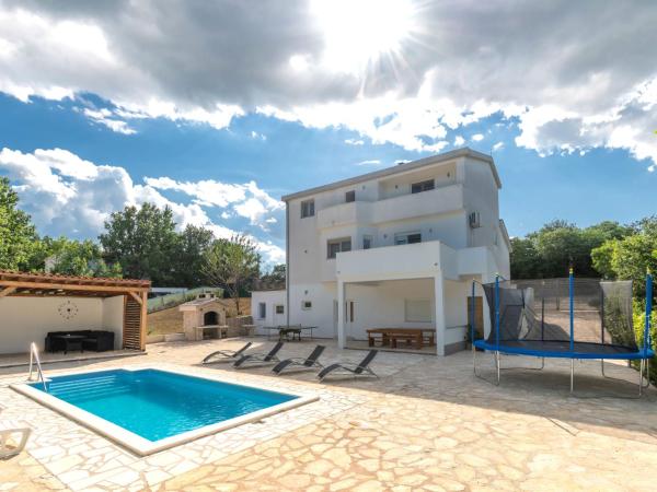 A la foto es mostra l'objecte Holiday Home Villa Dalmatina by Interhome situat a la ciutat de Imotski.