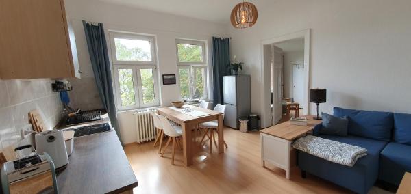 写真にはバース市にあるDe lütt Stuuvが写っています。