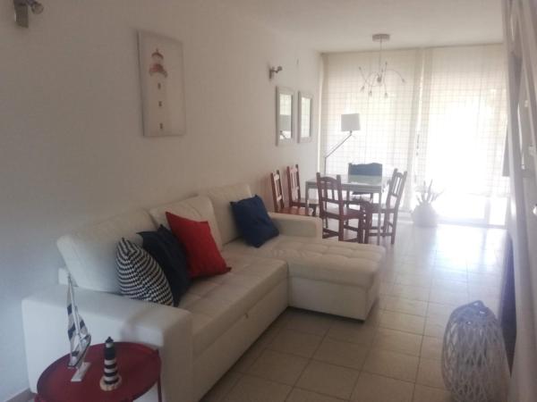 A la foto es mostra l'objecte Casa con piscina en Roses situat a la ciutat de Roses.