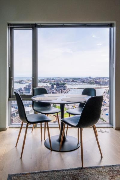 26th Floor Helsinki High Point 1 BDR Apartment with City View, Helsinki