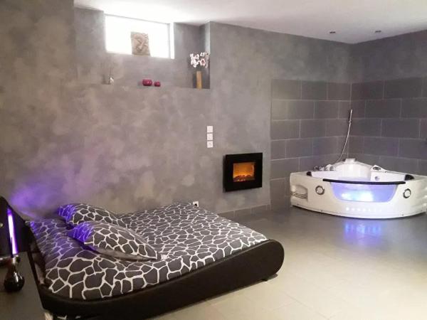 A la foto es mostra l'objecte Charmant studio à Baixas de 30 m² avec Jacuzzi situat a la ciutat de Baixas.