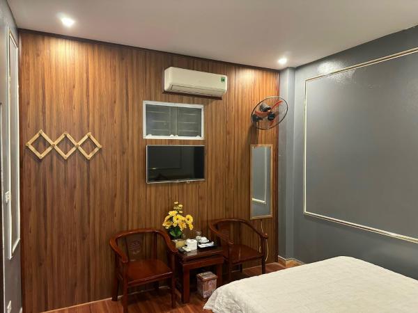 Na fotografii je vidět objekt Hương Quê - 7 Ngõ Ga, Phú Lương, Hà Đông - by Bay Hostel nacházející se ve městě Văn La.
