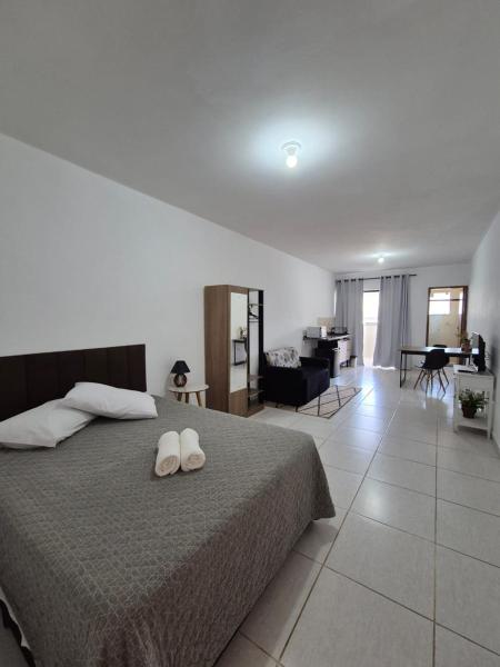 På billedet ses objektet Estúdio Charmoso no Centro de Apiaí beliggende i byen Adrianópolis.