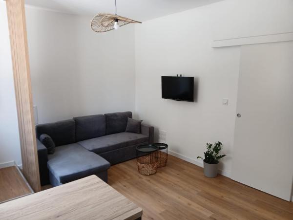 A la foto es mostra l'objecte Le Pélican situat a la ciutat de Versailleux.