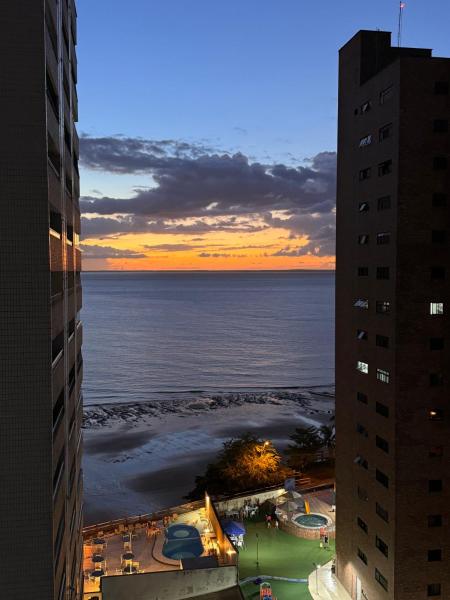 A la foto es mostra l'objecte Mar doce lar situat a la ciutat de Alcântara.