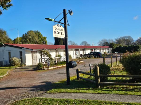 Na zdjęciu widoczny jest obiekt Amisfield motel położony w mieście Atiamuri.