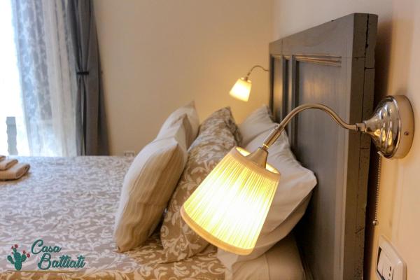 На фото показан объект Casa Battiati, расположенный в городе Aci Bonaccorsi.