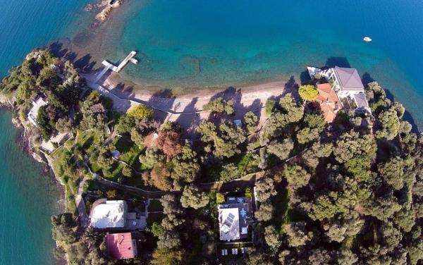 The photo shows the Villa Ada located in the city of Fethiye.