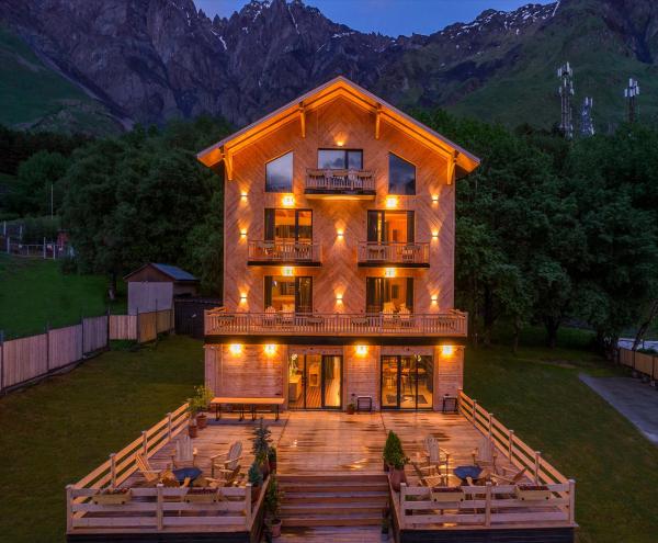 A la foto es mostra l'objecte 1740 Boutique Hotel Kazbegi situat a la ciutat de Kazbegi.