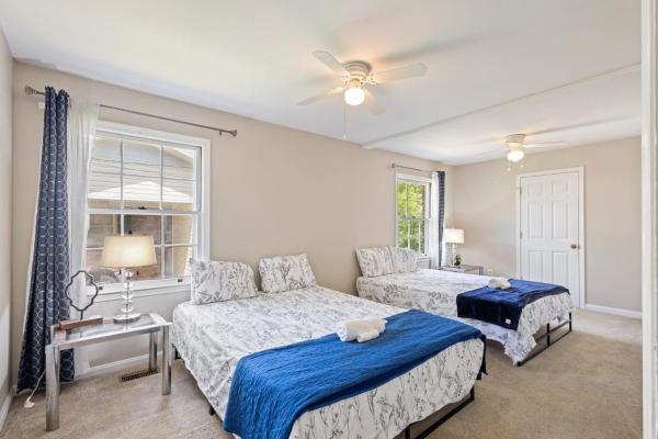 Na zdjęciu widoczny jest obiekt The Magnolia Manor 4BR Greenway Retreat położony w mieście North Augusta.
