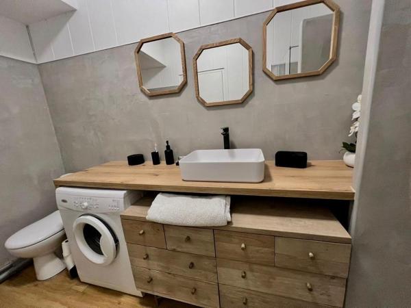 A la foto es mostra l'objecte appartement T2 situat a la ciutat de Bordeus.