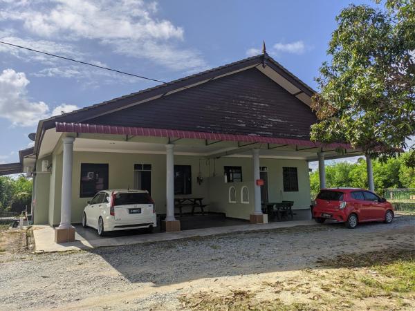 På bildet vises objektet Homestay Ayah Ngah Marang som ligger i byen Kampong Ru Lima.