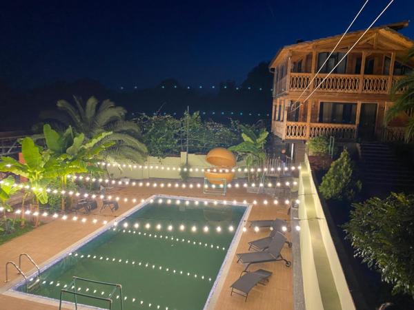Στη φωτογραφία φαίνεται το αντικείμενο Kvirike Gardens που βρίσκεται στην πόλη Kobuleti.
