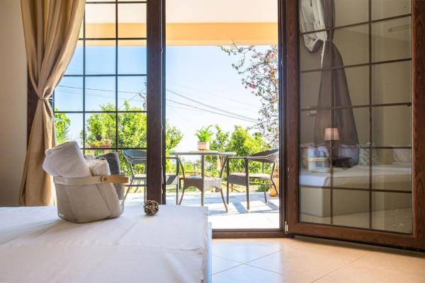 Na zdjęciu widoczny jest obiekt Color Villa - South Paradise 4 położony w mieście Vuno.