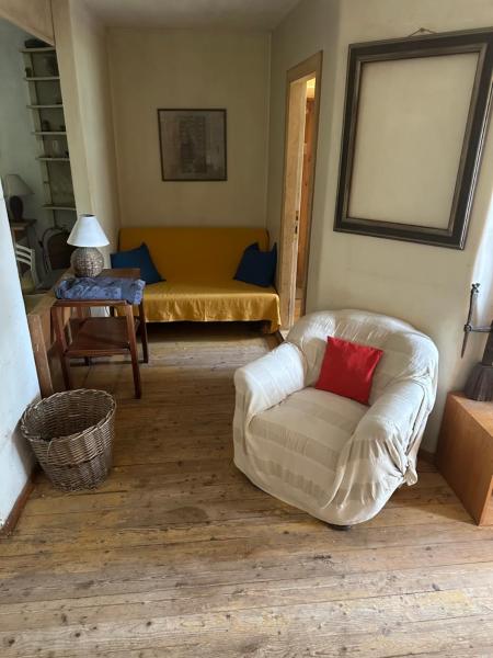 Στη φωτογραφία φαίνεται το αντικείμενο Cosy artist studio που βρίσκεται στην πόλη Juodkrante.