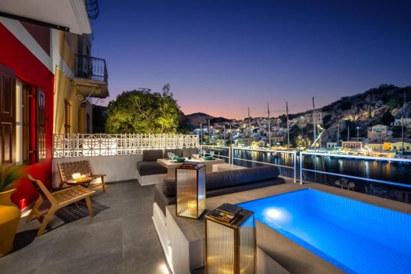 Annikas Port View-ground - Symi