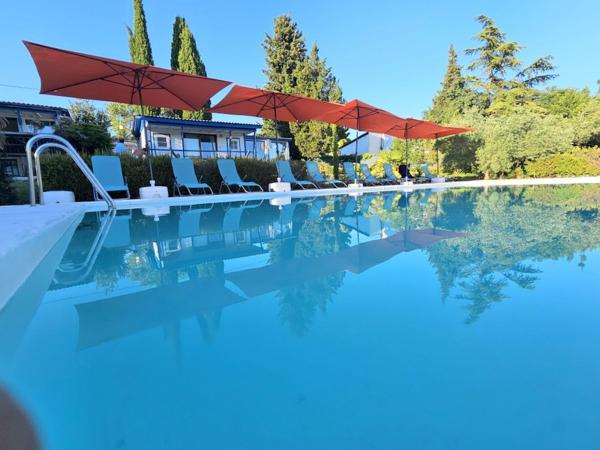 Στη φωτογραφία φαίνεται το αντικείμενο SEAFRONT BUNGALOW with POOL που βρίσκεται στην πόλη Ankaran.