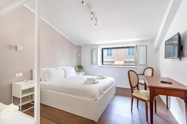 Iflat Bright Brand New 2-bedroom Apt In Monti - Monti