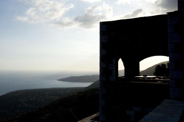 Nella foto è visibile l'oggetto Benos Tower situato nella città di Vathia.