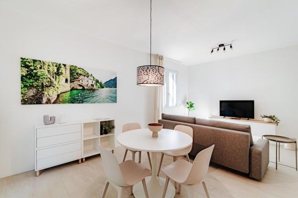 På billedet ses objektet Lario Suite Apartments by Quokka 360 - With Parking Close To Como City beliggende i byen Como.