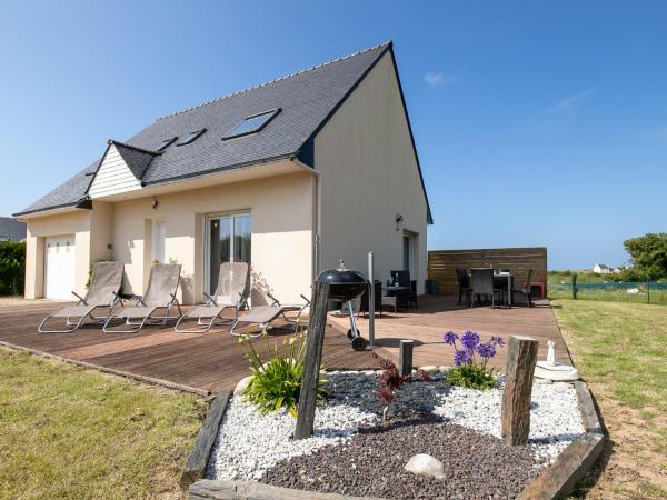 A la foto es mostra l'objecte Holiday Home Chez Patricia et Patrice by Interhome situat a la ciutat de Guissény.