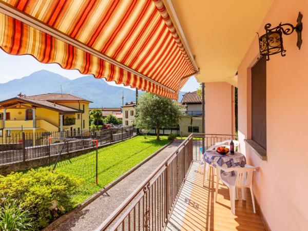 På billedet ses objektet Apartment La Casa di Bianca by Interhome beliggende i byen Dongo.