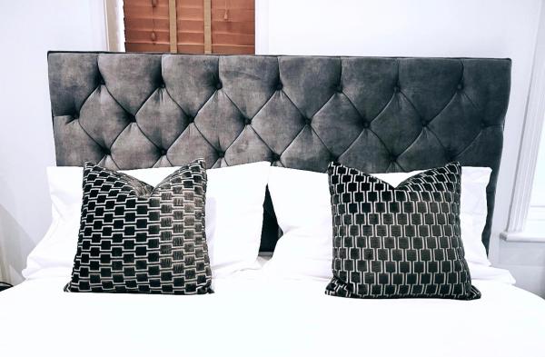 LUX Flat Marylebone, London