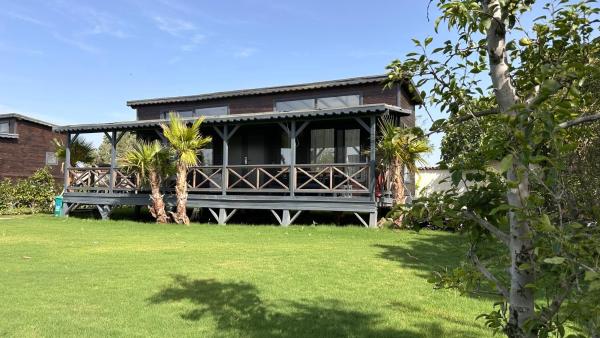 På billedet ses objektet Flu Alaçatı Tiny House Otel beliggende i byen Çeşme.