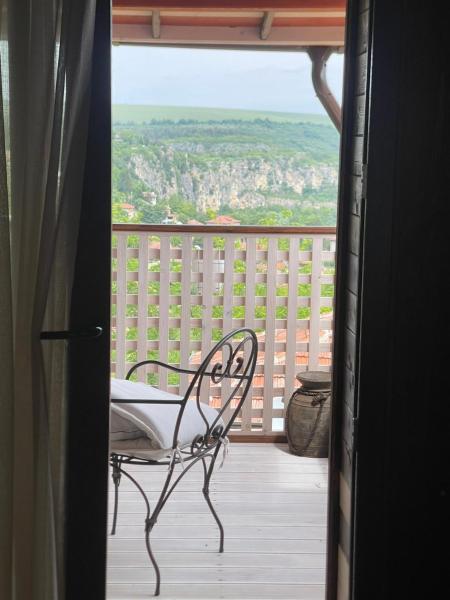 Auf dem Foto ist das Objekt Ethno Villa Cherry in der Stadt Batishnitsa zu sehen.