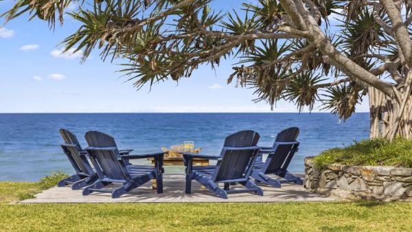 Hampton on the Beach - Stunning Beach Front, Sleeps 8的照片1