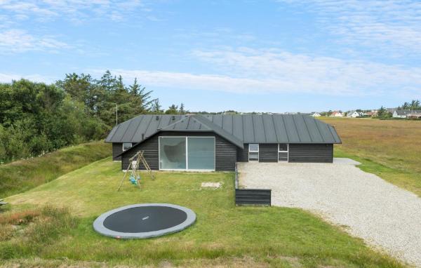 A la foto es mostra l'objecte Beautiful Home In Snedsted With Sauna situat a la ciutat de Snedsted.