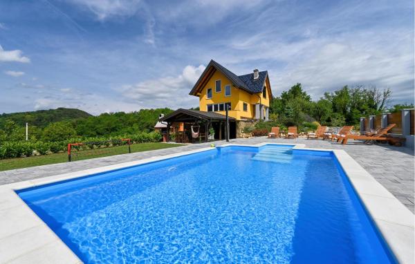 A la foto es mostra l'objecte 3 Bedroom Amazing Home In Lepoglava situat a la ciutat de Vujci.