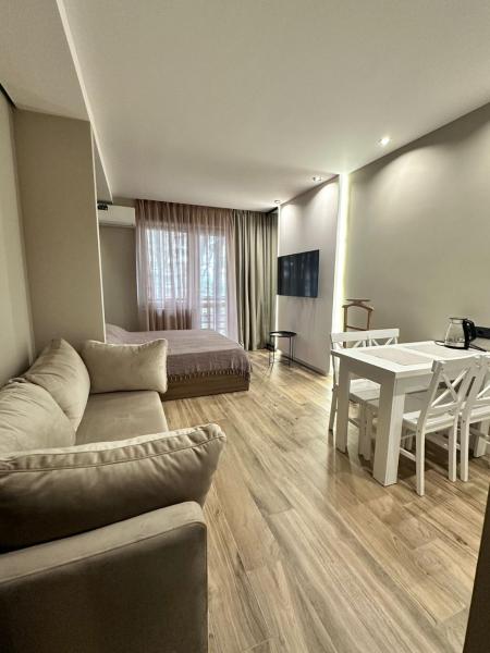 A la foto es mostra l'objecte Cozy Flat in Kobuleti situat a la ciutat de Kobuleti.