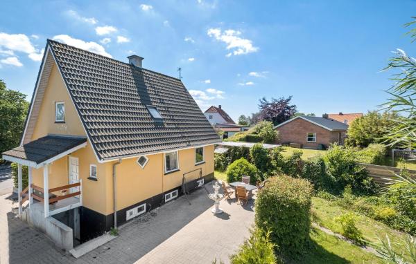 Na zdjęciu widoczny jest obiekt 3 Bedroom Nice Home In Højby położony w mieście Højby.