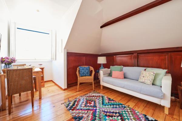 Kuva 1: Central, Comfy and Light-filled Apt, By TimeCooler