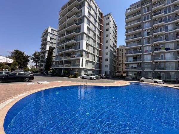 På billedet ses objektet Girne Kavanium residence 2 bedroom swimming pool beliggende i byen Thermia.