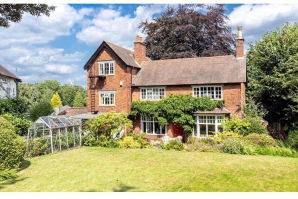 5 double bedroom house, Birmingham