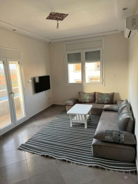 A la foto es mostra l'objecte Le Coquet situat a la ciutat de Mriss.