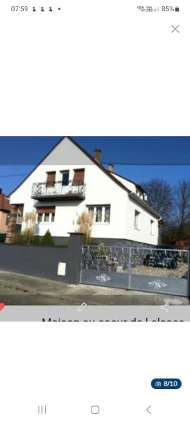Na foto é possível ver o objeto maison familiale très fonctionnelle localizado na cidade de Hochfelden.