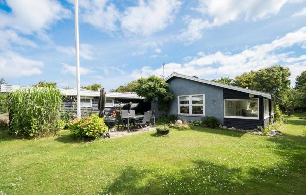 Na fotografii je vidět objekt Stunning Home In Martofte With Wifi nacházející se ve městě Martofte.