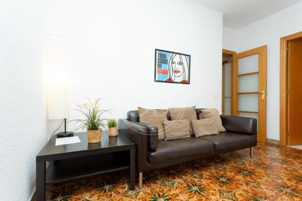 Bonito apartamento cerca del Parc Güell, Barcelone