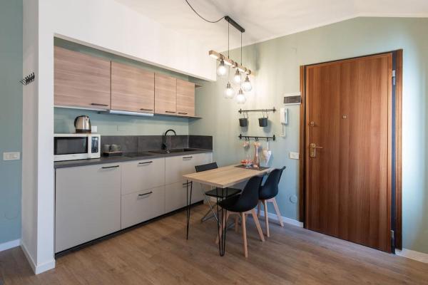 På billedet ses objektet EnJoy Home - Bilocale centralissimo in via Roma beliggende i byen Padova.